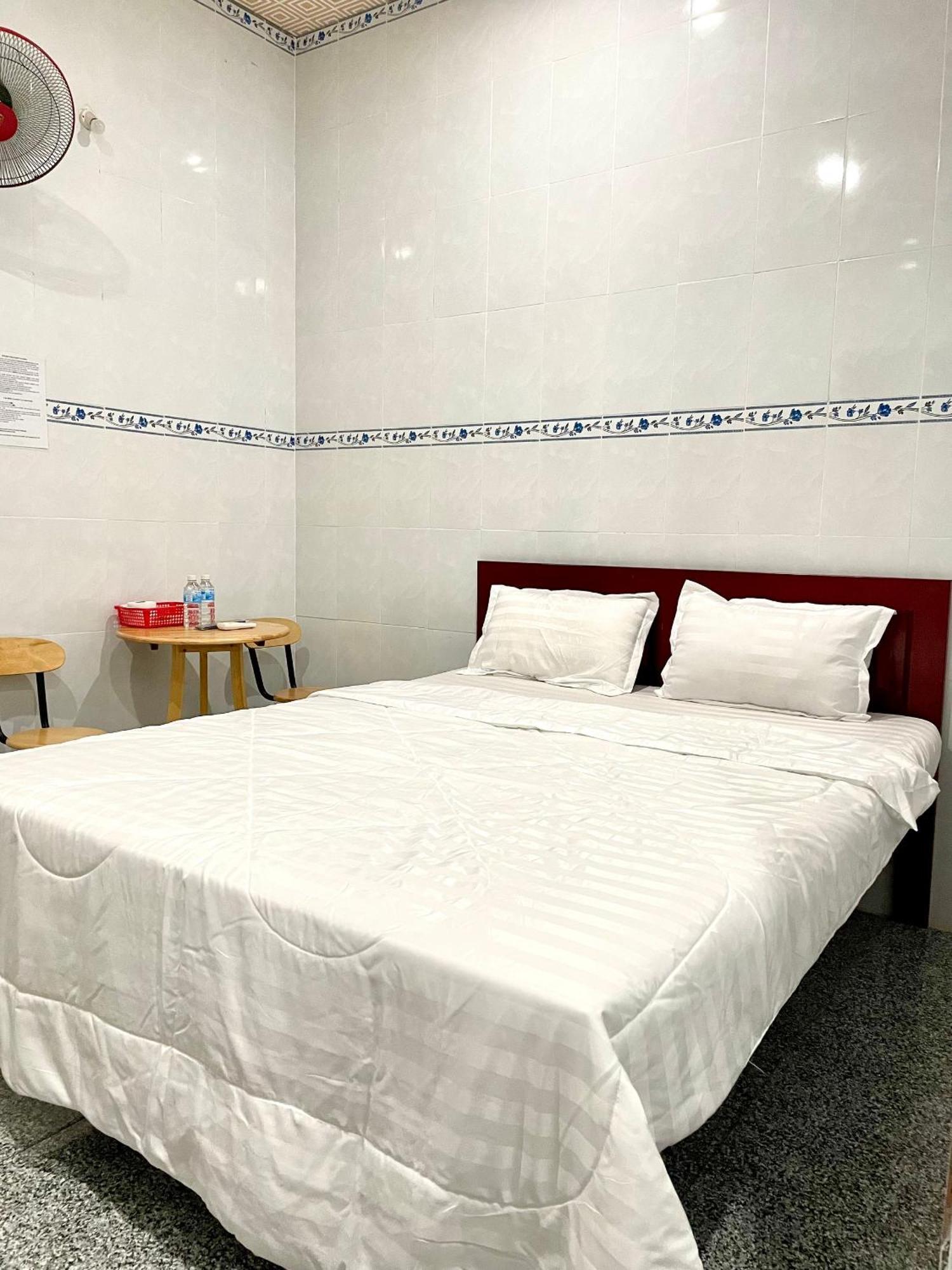 Nhà Nghỉ TáN PháT Hotel Ap Thanh Son Екстериор снимка