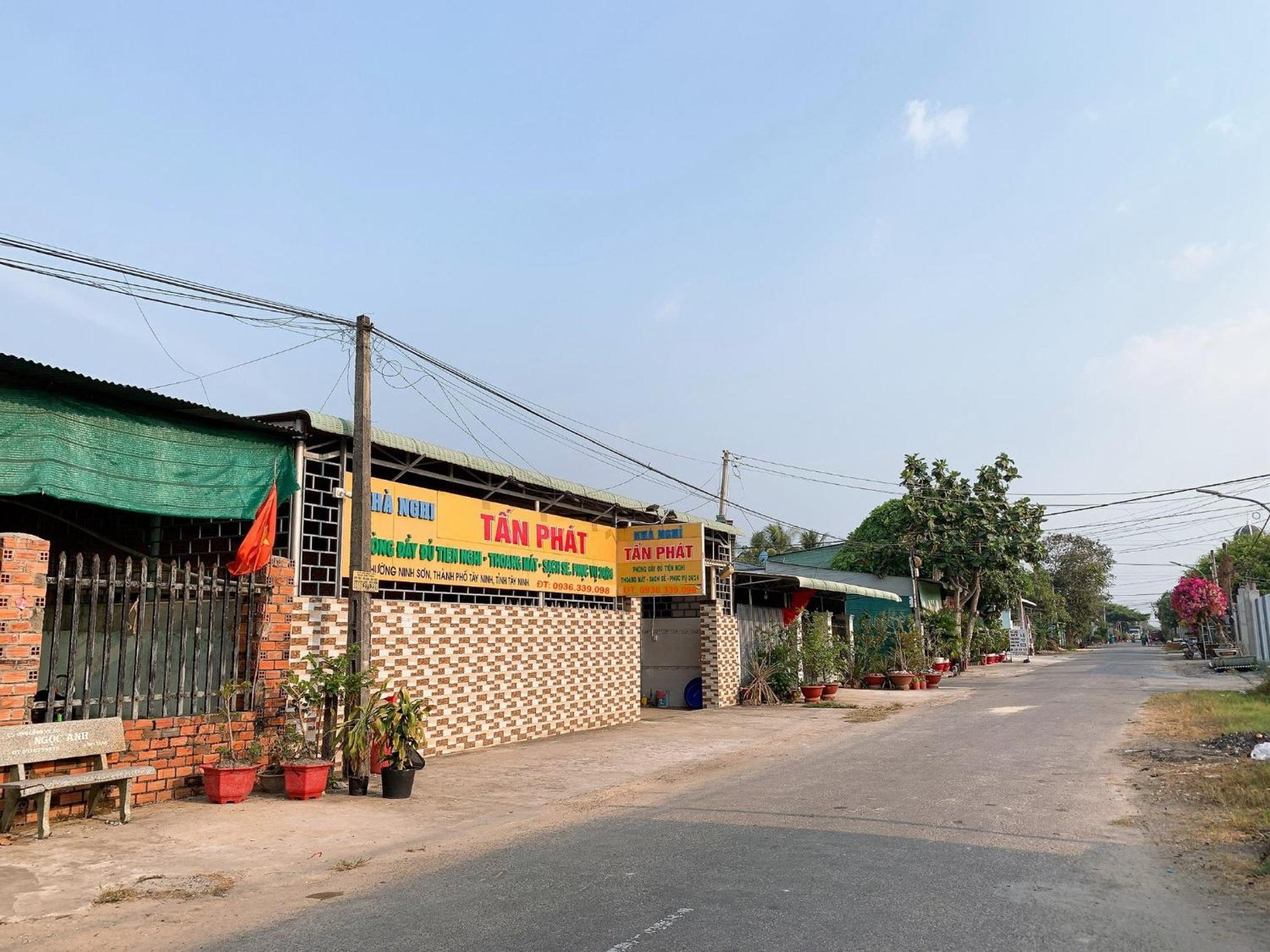 Nhà Nghỉ TáN PháT Hotel Ap Thanh Son Екстериор снимка